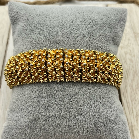 Sarah Coventry Radiant Gold Beaded Bracelet - Picture 1 of 6
